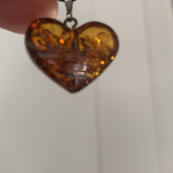 Amber gem heart on cord necklace - Picture 2 of 3